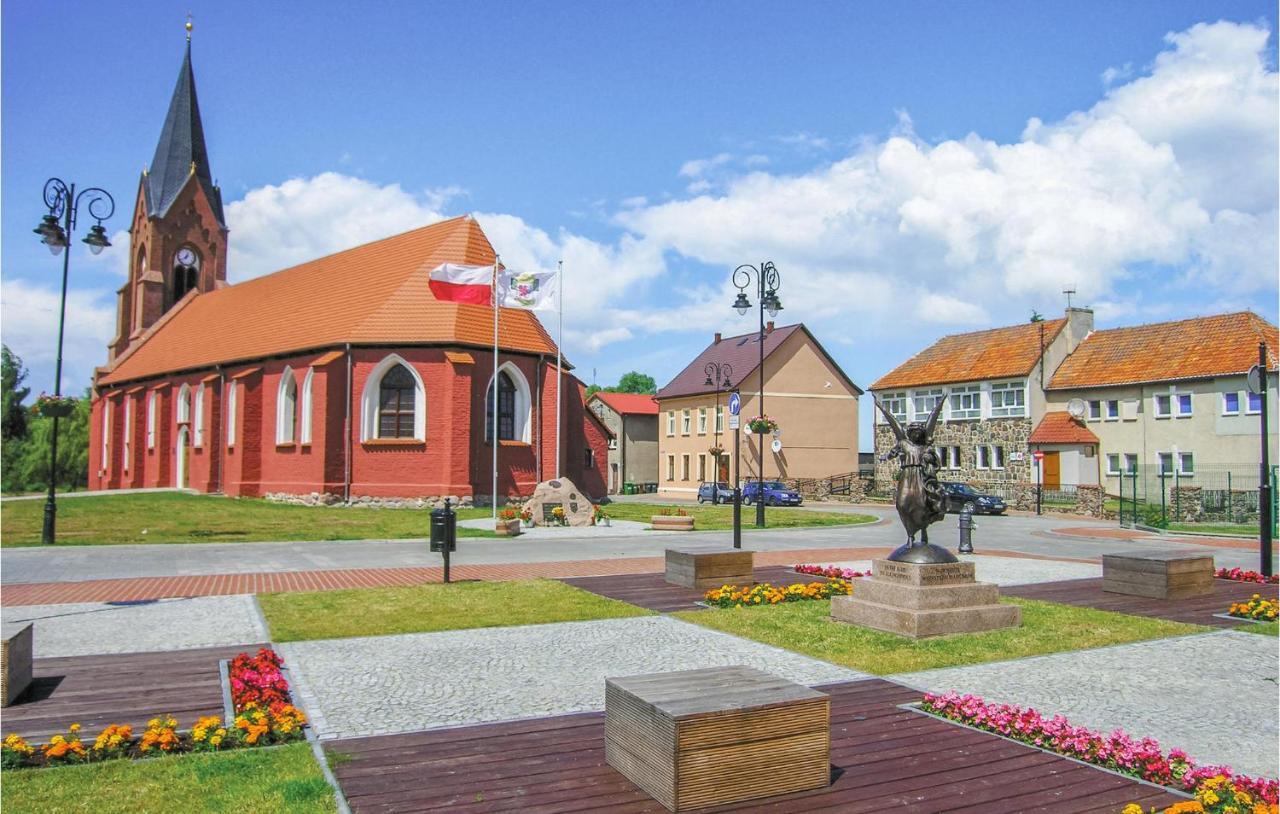 Cozy Apartment In Nowe Warpno With Wifi Exteriör bild
